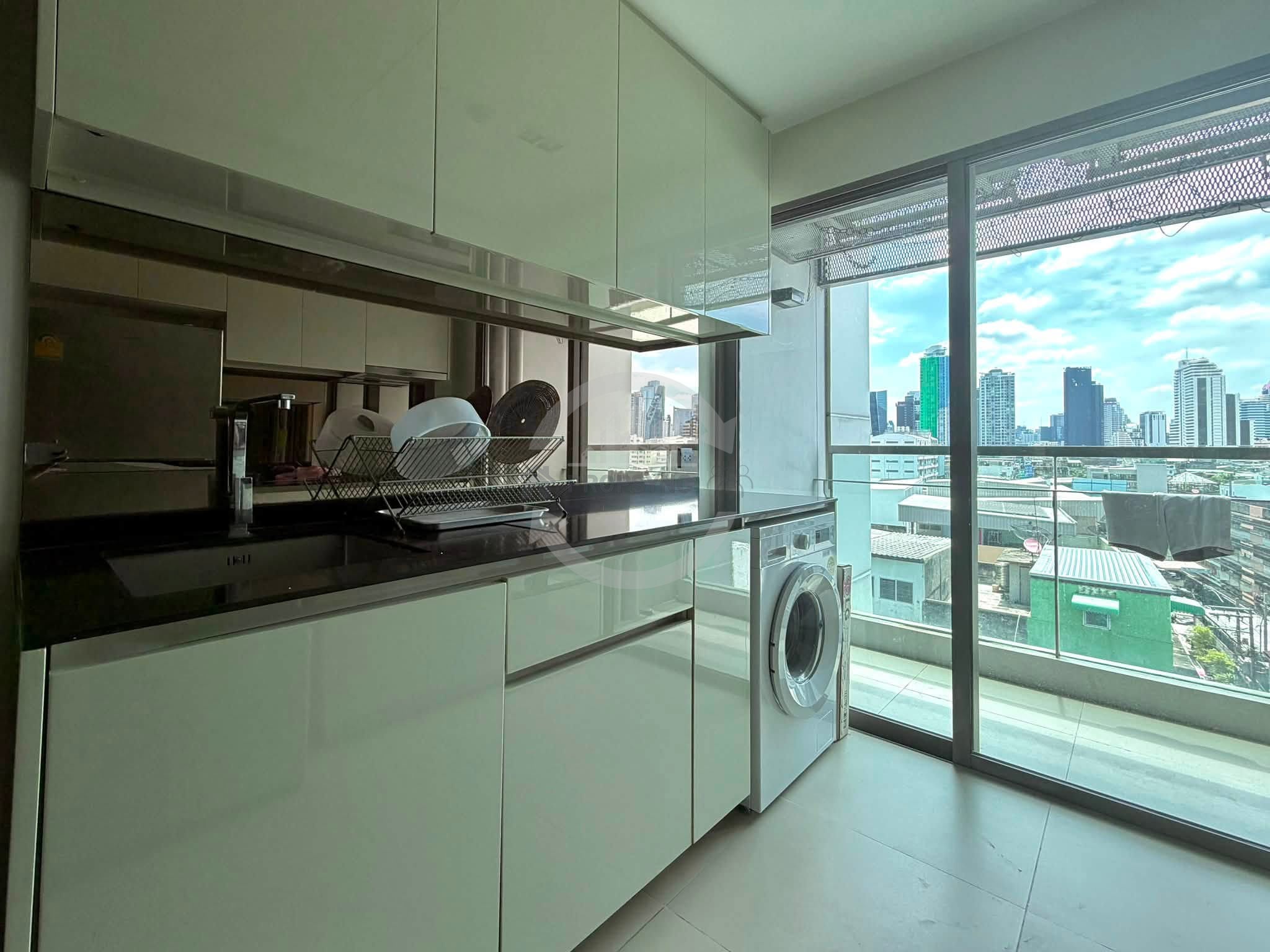 เดอะรูม เจริญกรุง 30 | The Room Charoenkrung 30