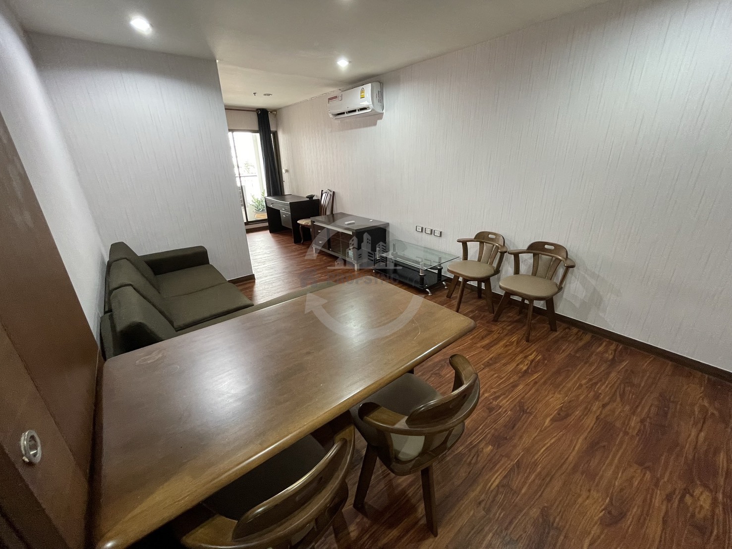 สีลม ซิตี้ รีสอร์ท | Silom City Resort