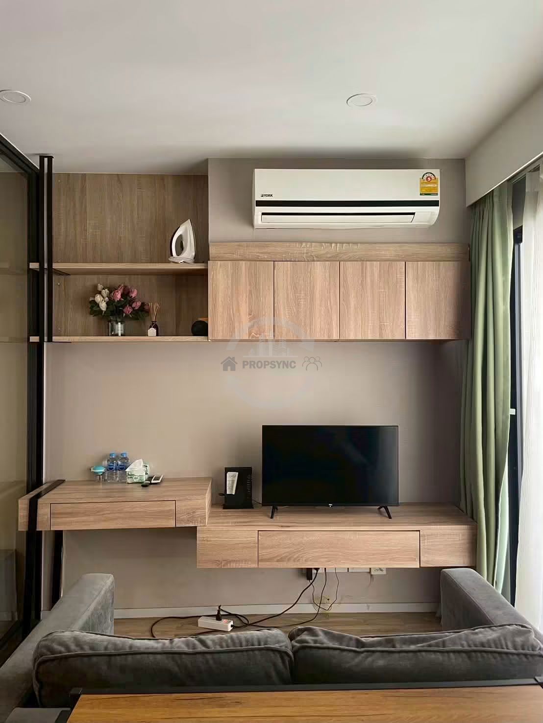 บลอสซั่ม คอนโด แอท สาทร - เจริญราษฎร์ | Blossom Condo @ Sathorn Charoenrat