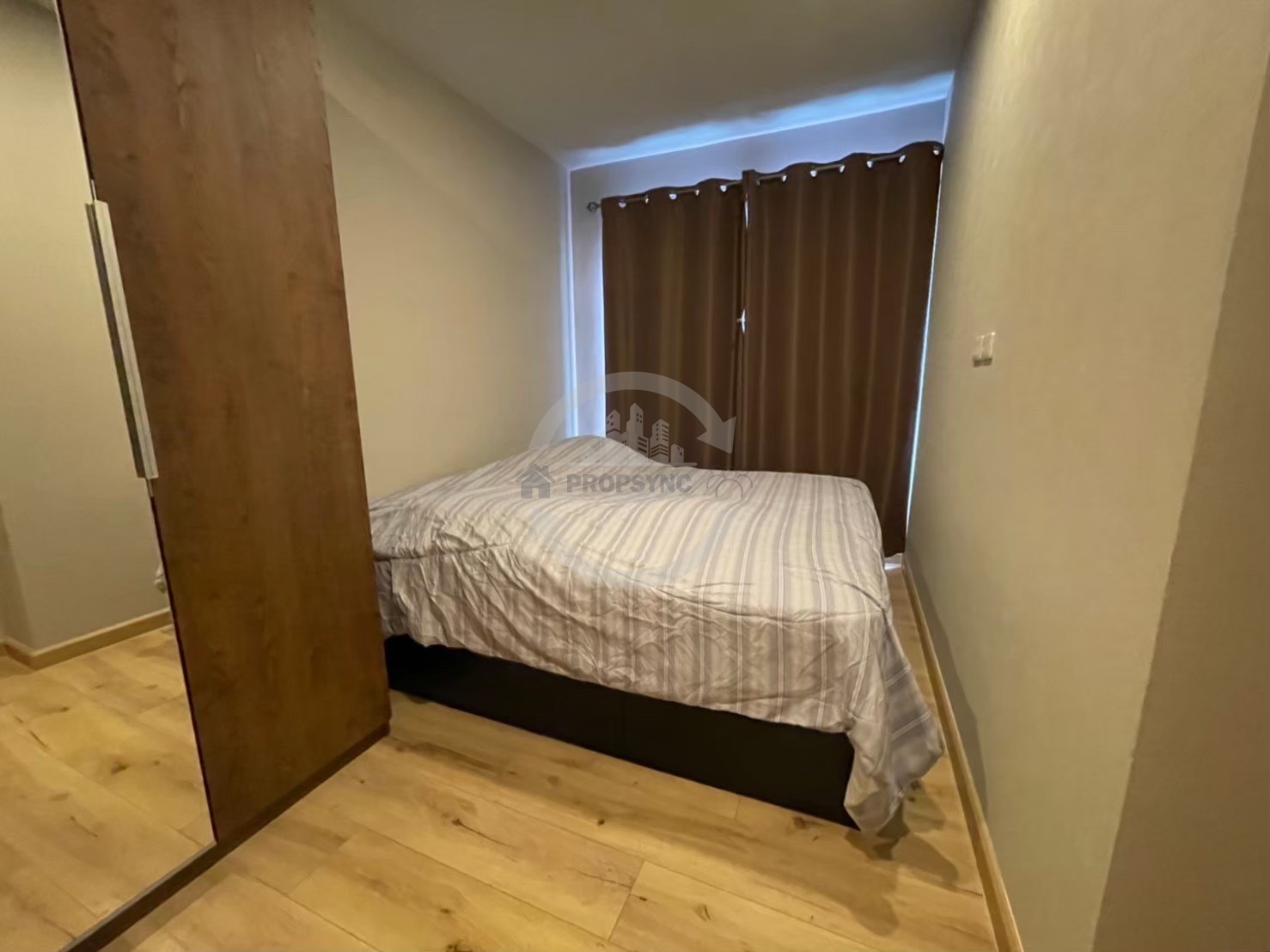 บริกซ์ คอนโดมิเนียม | Brix Condominium