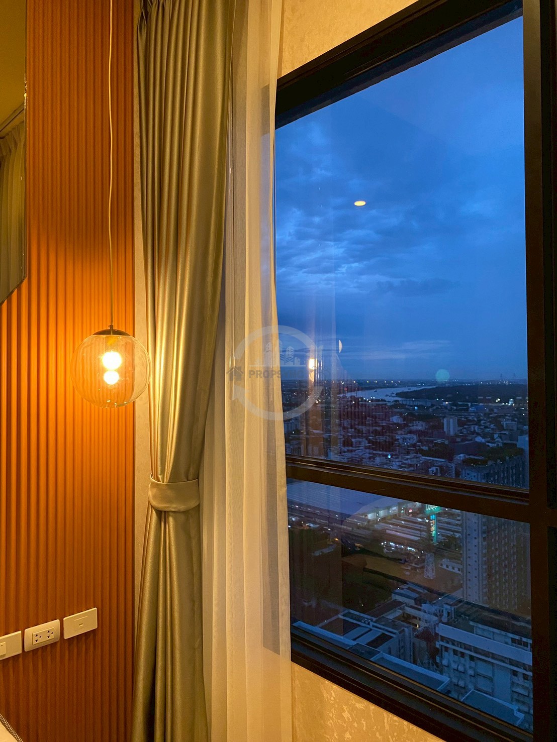 ไนท์บริดจ์ ไพร์ม อ่อนนุช | Knightsbridge Prime Onnut