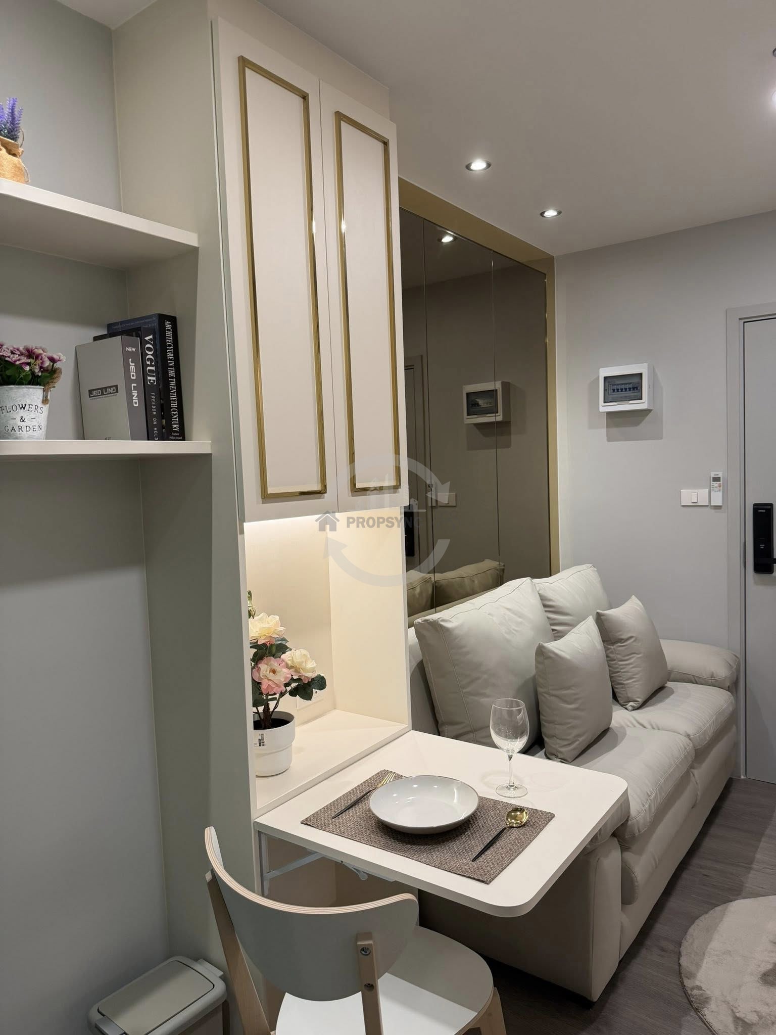 รีเจ้นท์โฮม วุฒากาศ /Regent Home Wutthakat