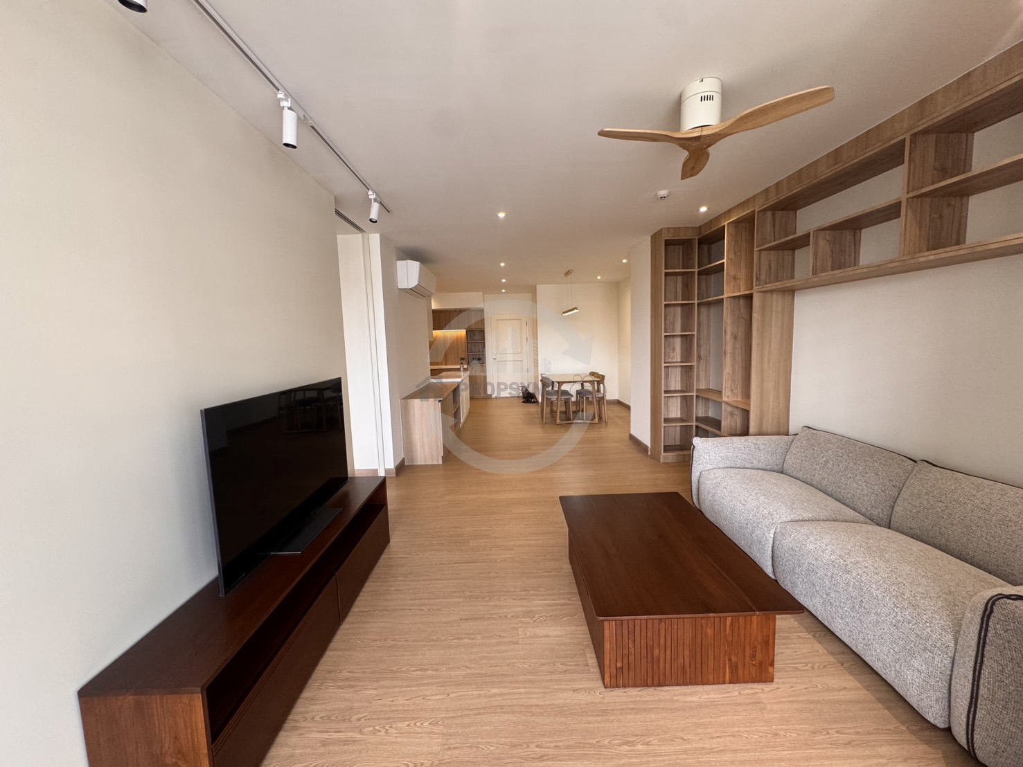 เลค อเวนิว สุขุมวิท 16 | LAKE AVENUE Sukhumvit 16